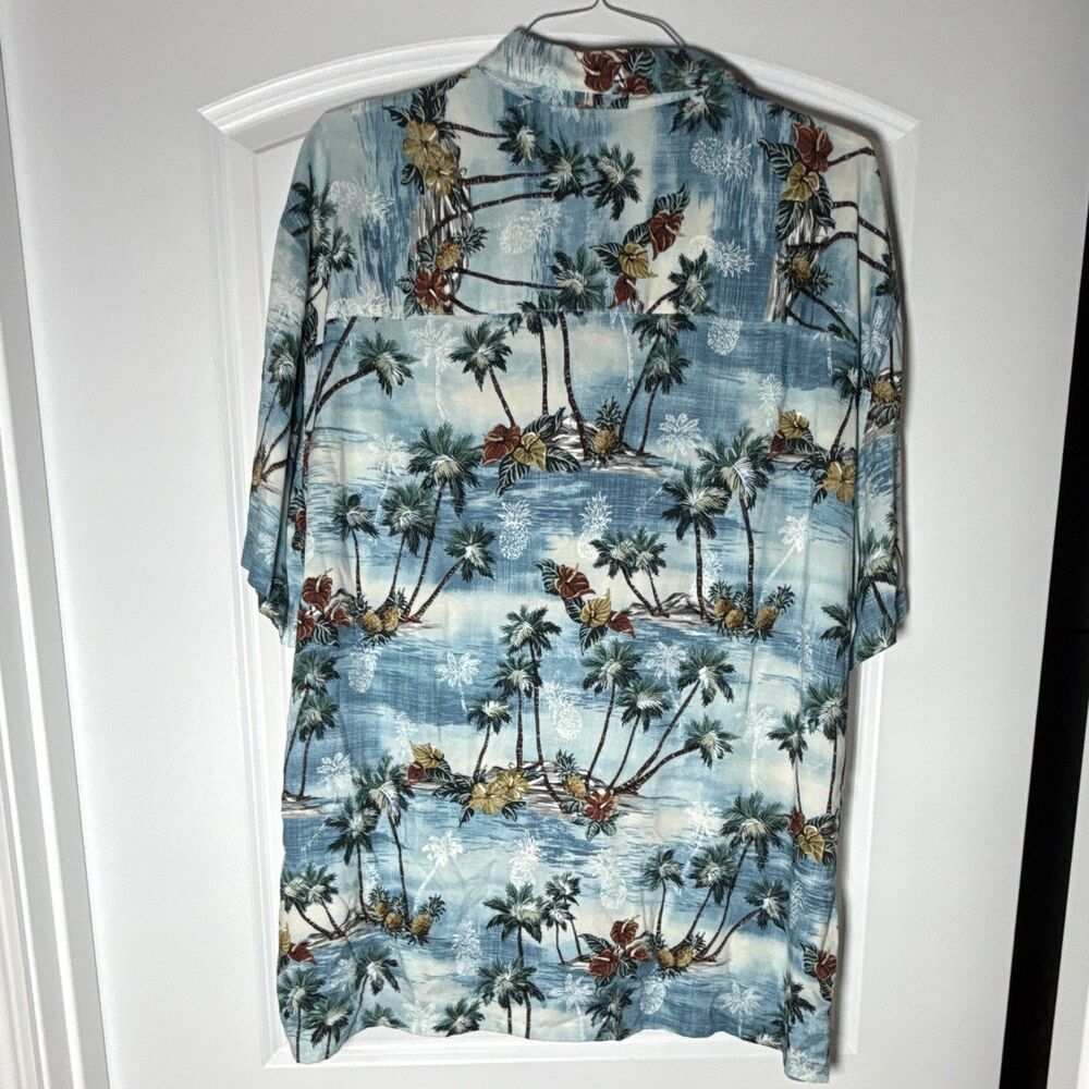 Island Shores Men's XL Blue Tropical Hawaiian Short Sleeve Button-Up - Picture 4 of 6